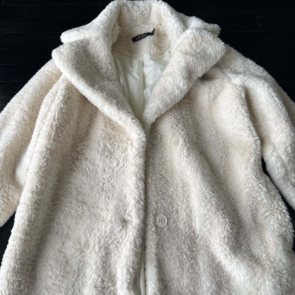 Vintage Lauren by Ralph Lauren, White faux fur jacket Mid length size Medium - Picture 3 of 6